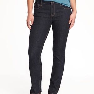 Old Navy Curvy Mid-Rise Straight Leg Jeans